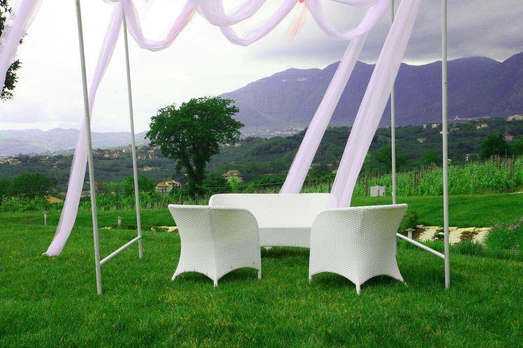 Tenuta Ippocrate Montefredane Exterior foto